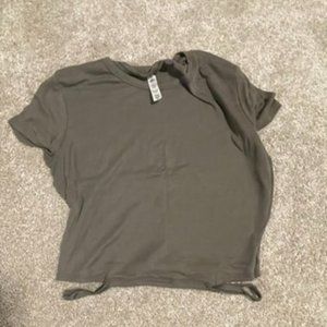 Alo Yoga T-Shirt - Size Large